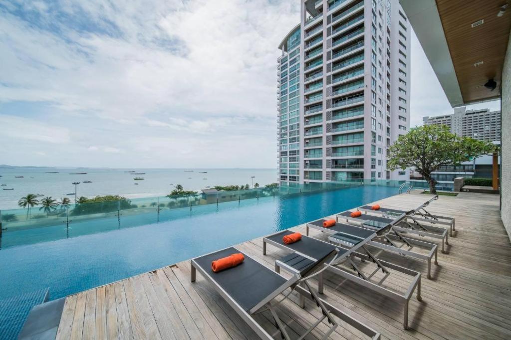 Seven Zea Chic Hotel Pattaya Exteriör bild